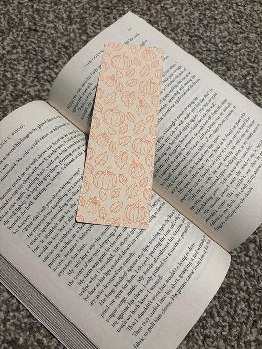 Autumn Pumpkin Bookmark: Seasonal Reader's Gift